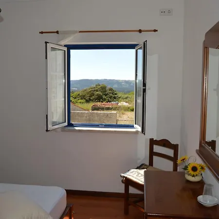 Alojamentos Dos Mangues ゲストハウス 3*