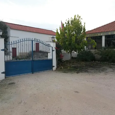 Alojamentos Dos Mangues Casa de hóspedes *